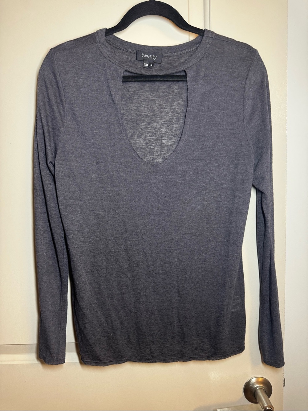 Twenty Charcoal Gray Long-Sleeve Keyhole Top